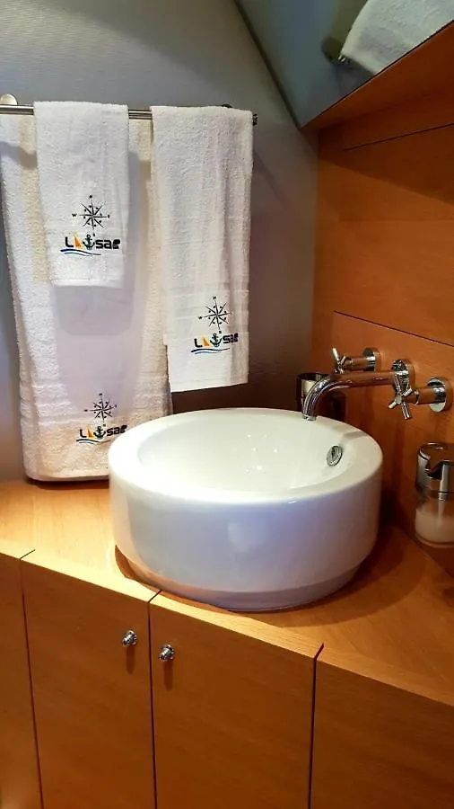 Layla Yacht Palermo Hotel