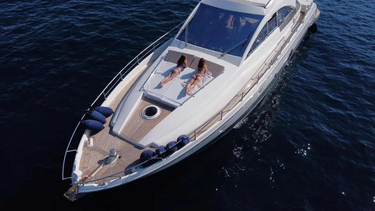 Layla Yacht Palermo Hotel
